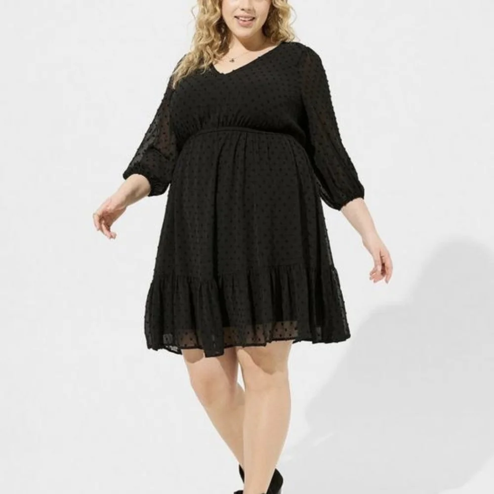 Torrid Black Clip Dot Mini Dress, NWOT, Size 1X - Picture 3 of 7